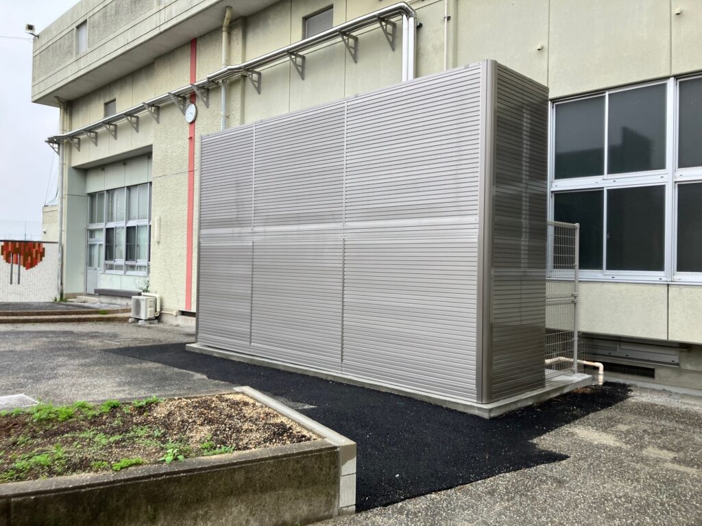 鎌倉台中始め２校体育館空調工事（週休２日）